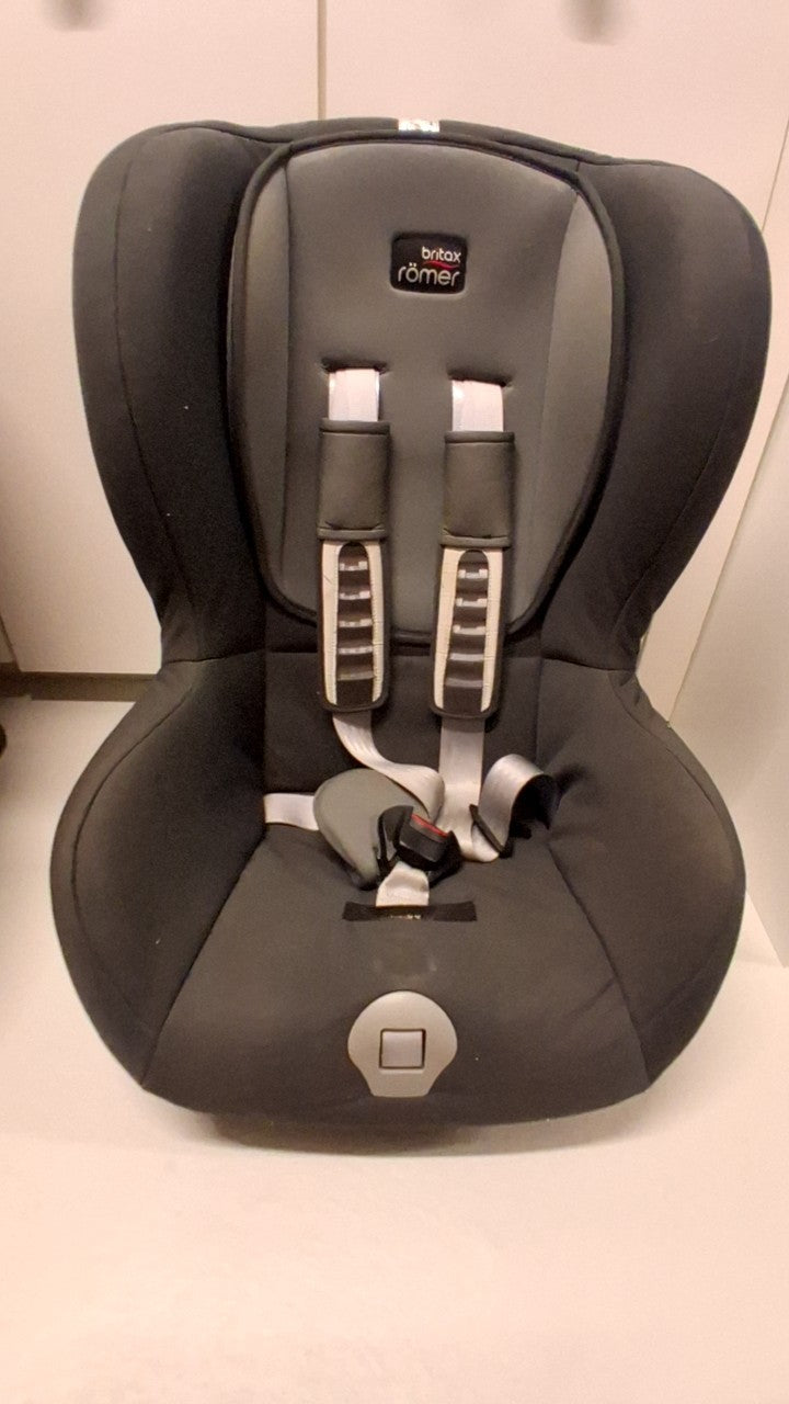 Britax Römer Kinderautositz Grau