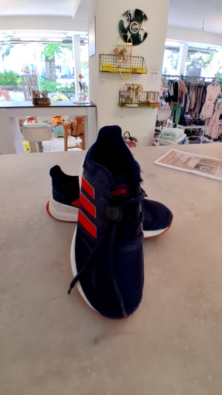 Adidas Sportschuhe 29